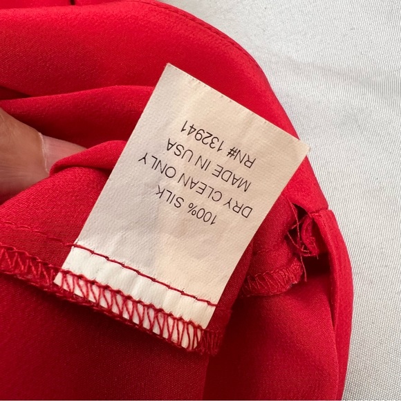Red 100% silk Amanda Uprichard top - Picture 7 of 7